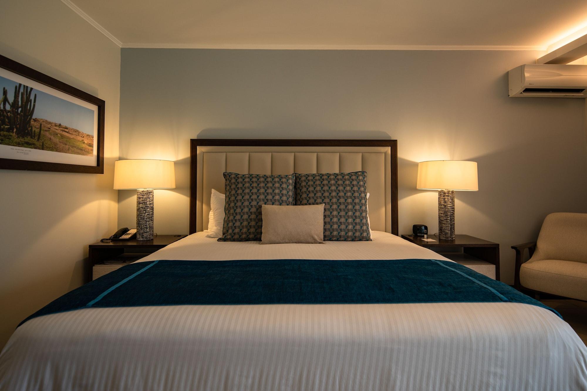 פאלם ביץ' Manchebo Beach Resort And Spa מראה חיצוני תמונה