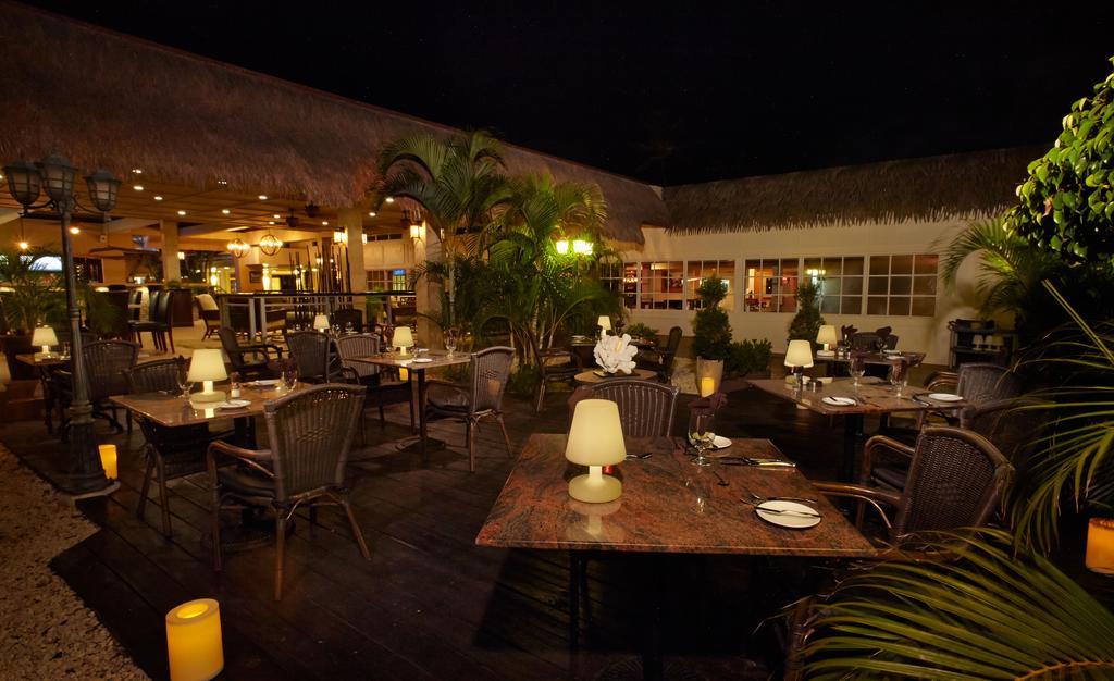 פאלם ביץ' Manchebo Beach Resort And Spa מראה חיצוני תמונה